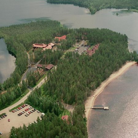 Metsaekartano Outdoor Centre Aparthotel Kettulanmaki Bagian luar foto