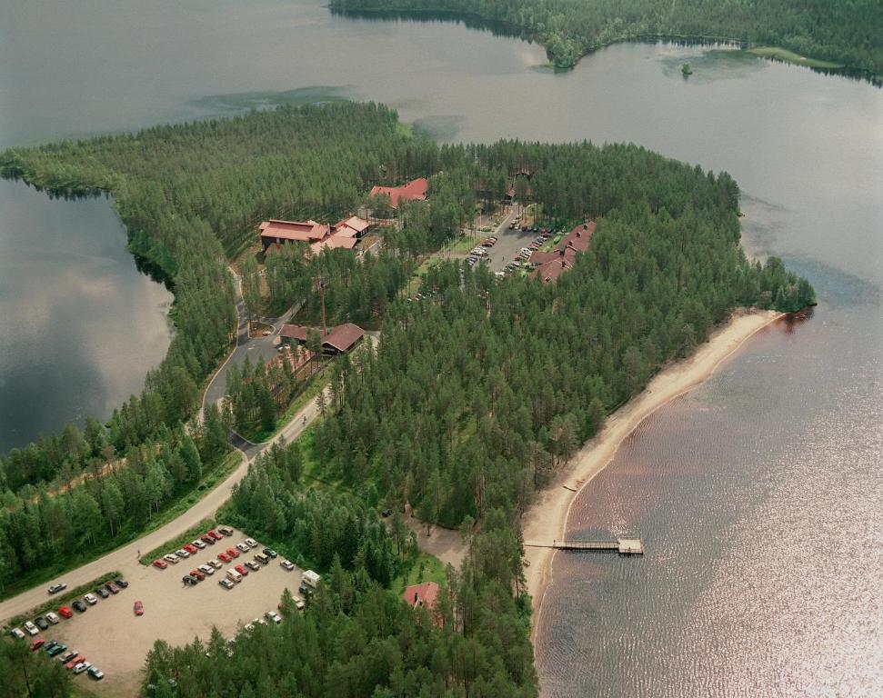 Metsaekartano Outdoor Centre Aparthotel Kettulanmaki Bagian luar foto